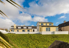 Family beach house located within a short stroll of Waterville